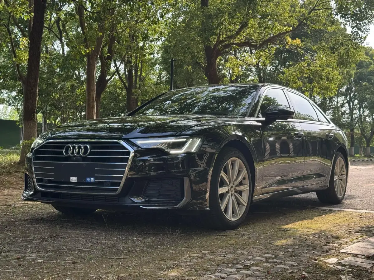 2022 Audi A6L 2.0T 224HP L4 7DCT