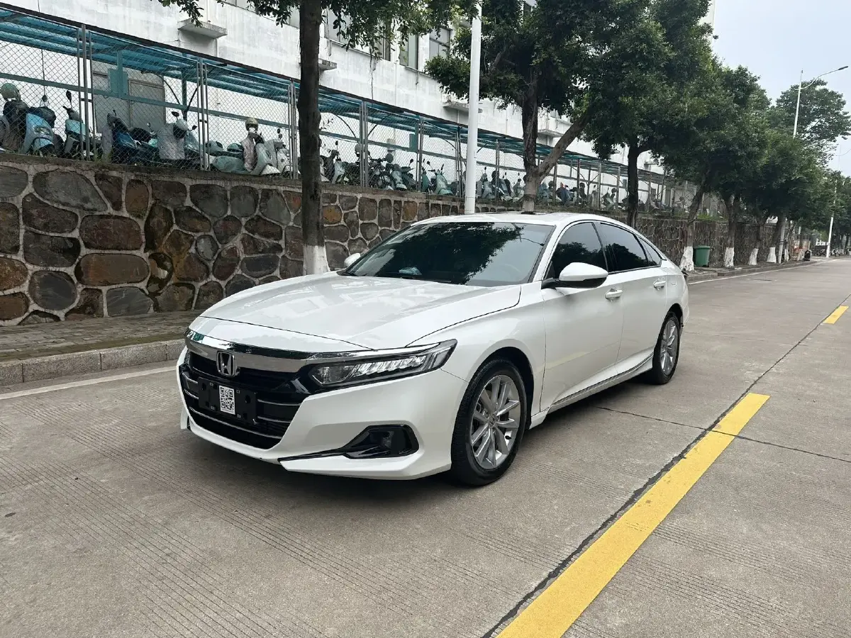 2022 Honda Accord 1.5T 194HP L4 CVT