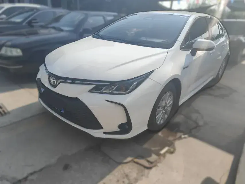 2023 Toyota Corolla 1.8L 98HP L4 E-CVT Hybrid