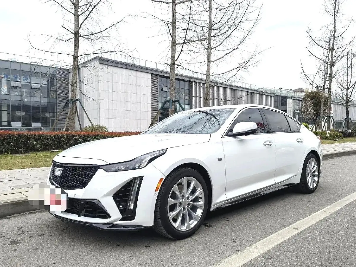 2023 Cadillac CT5 2.0T 237HP L4 10AT