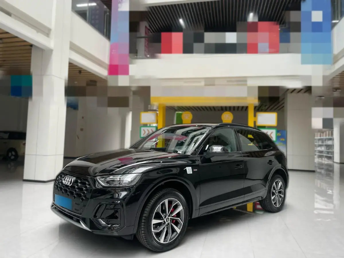 2025 Audi Q5L 2.0T 245HP L4 7DCT