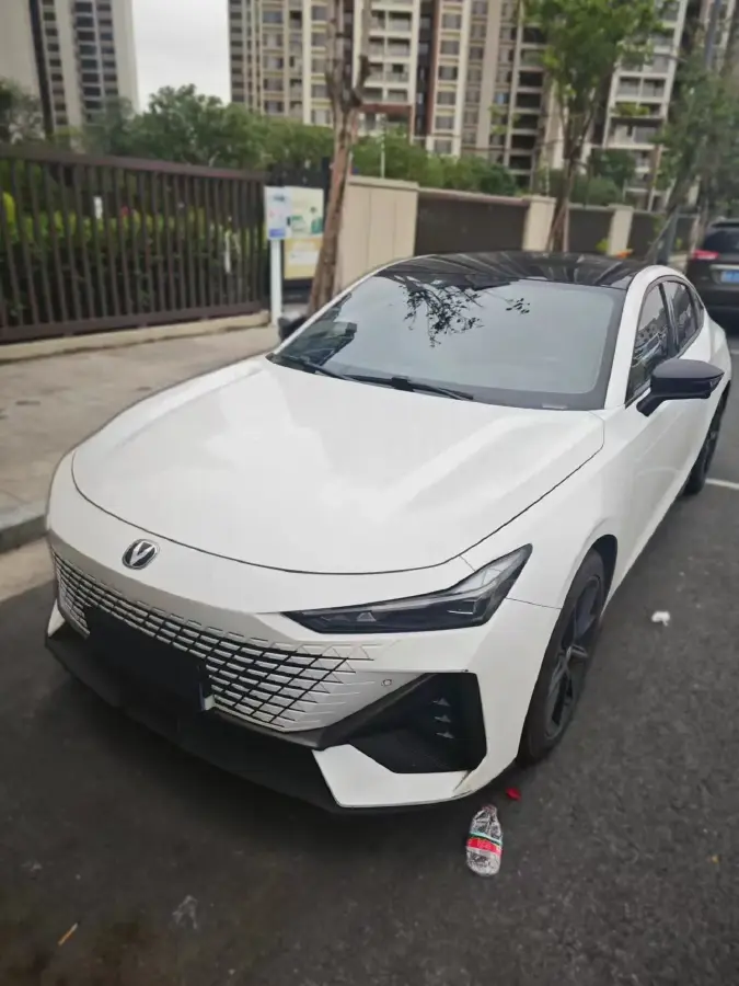 2022 ChangAn UNI-V 1.5T 188HP L4 7DCT