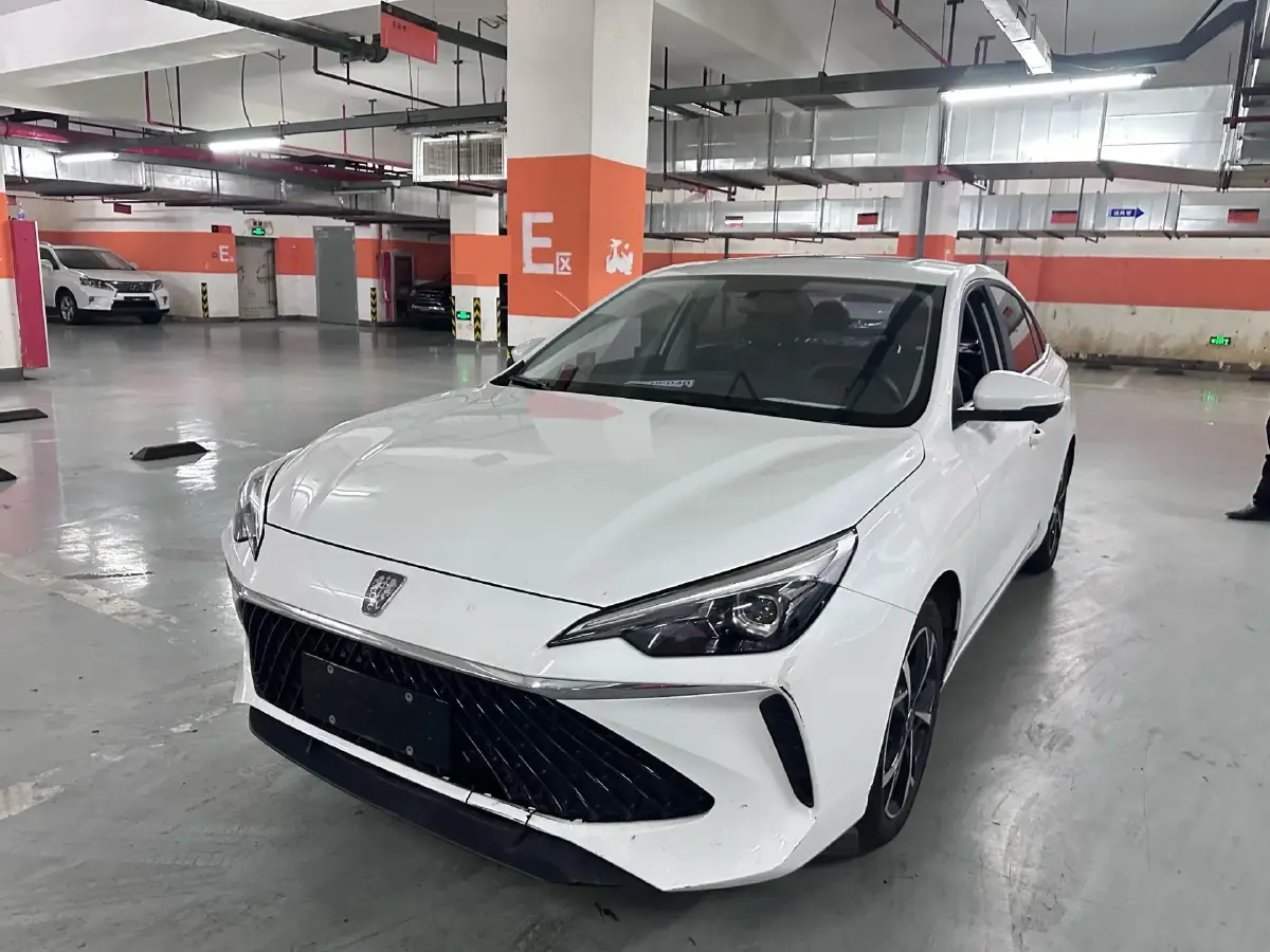 2023 Roewe i5 1.5L 129HP L4 CVT