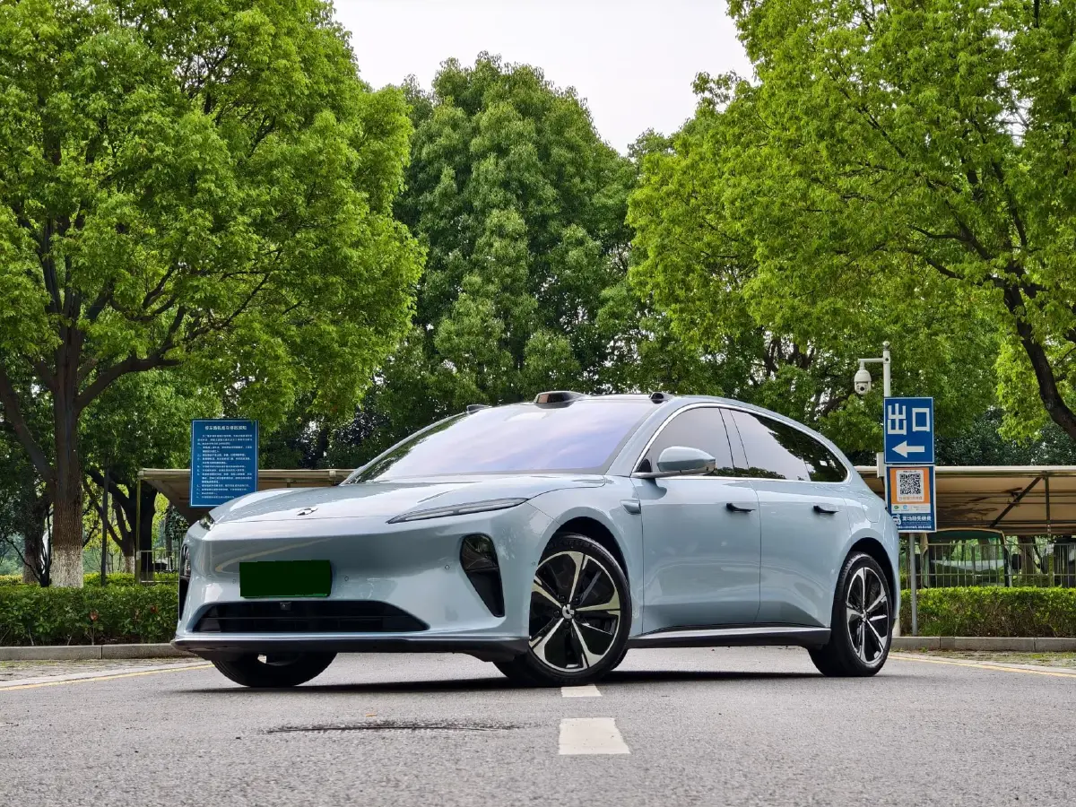 2023 NIO ET5T BEV 75KWH