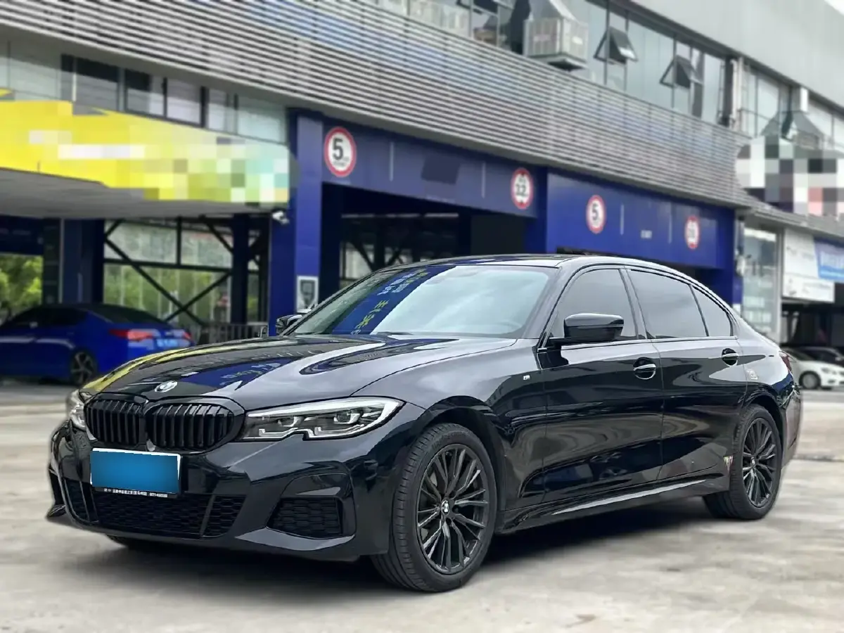 2022 BMW 3 Series 2.0T 184HP L4 8AT