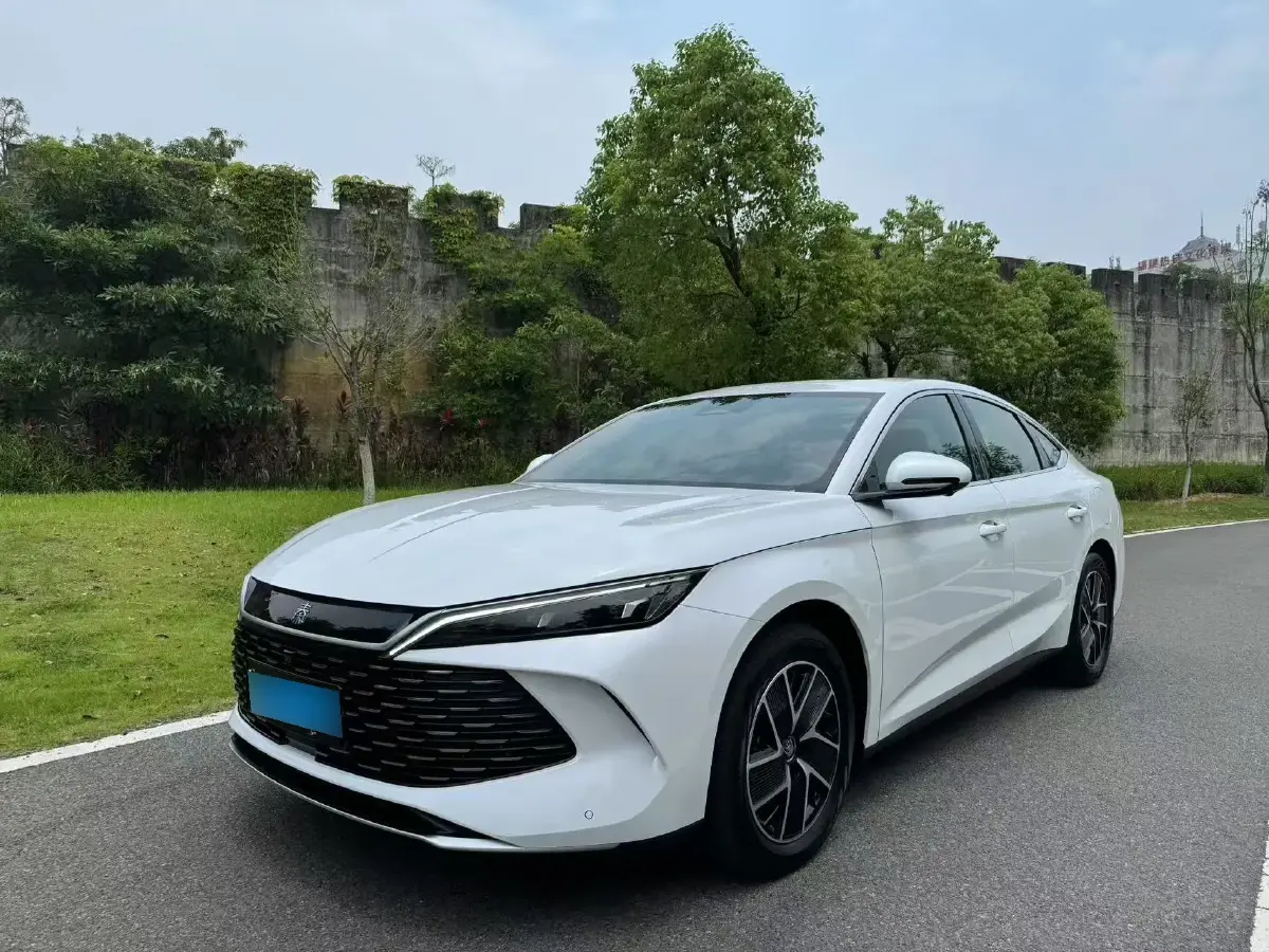 2024 BYD QinL 1.5L 101HP L4 E-CVT PHEV 15.87KWH