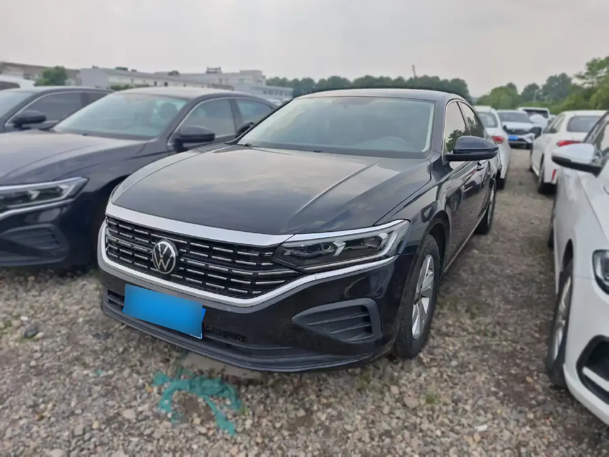 2022 Volkswagen Passat 1.4T 150HP L4 7DCT