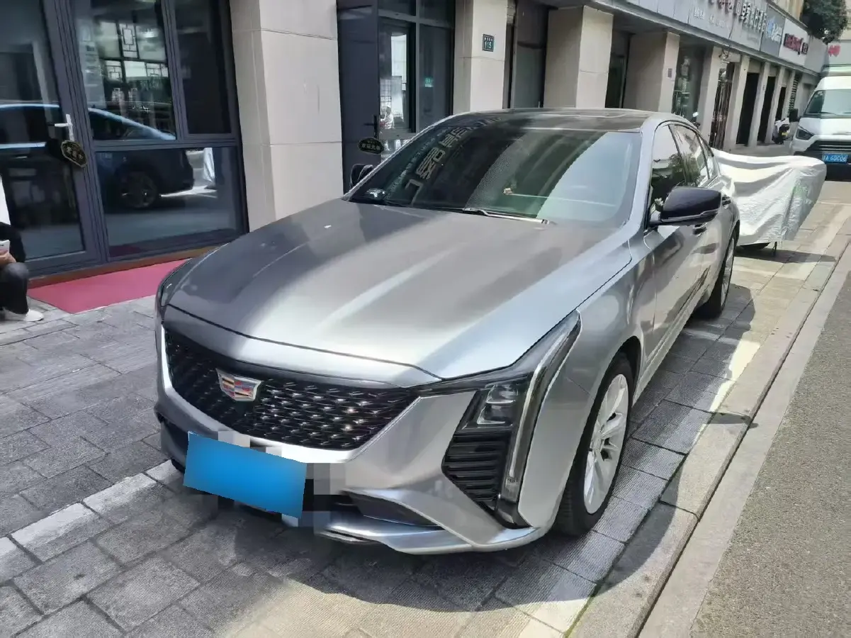 2024 Cadillac CT5 2.0T 237HP L4 10AT