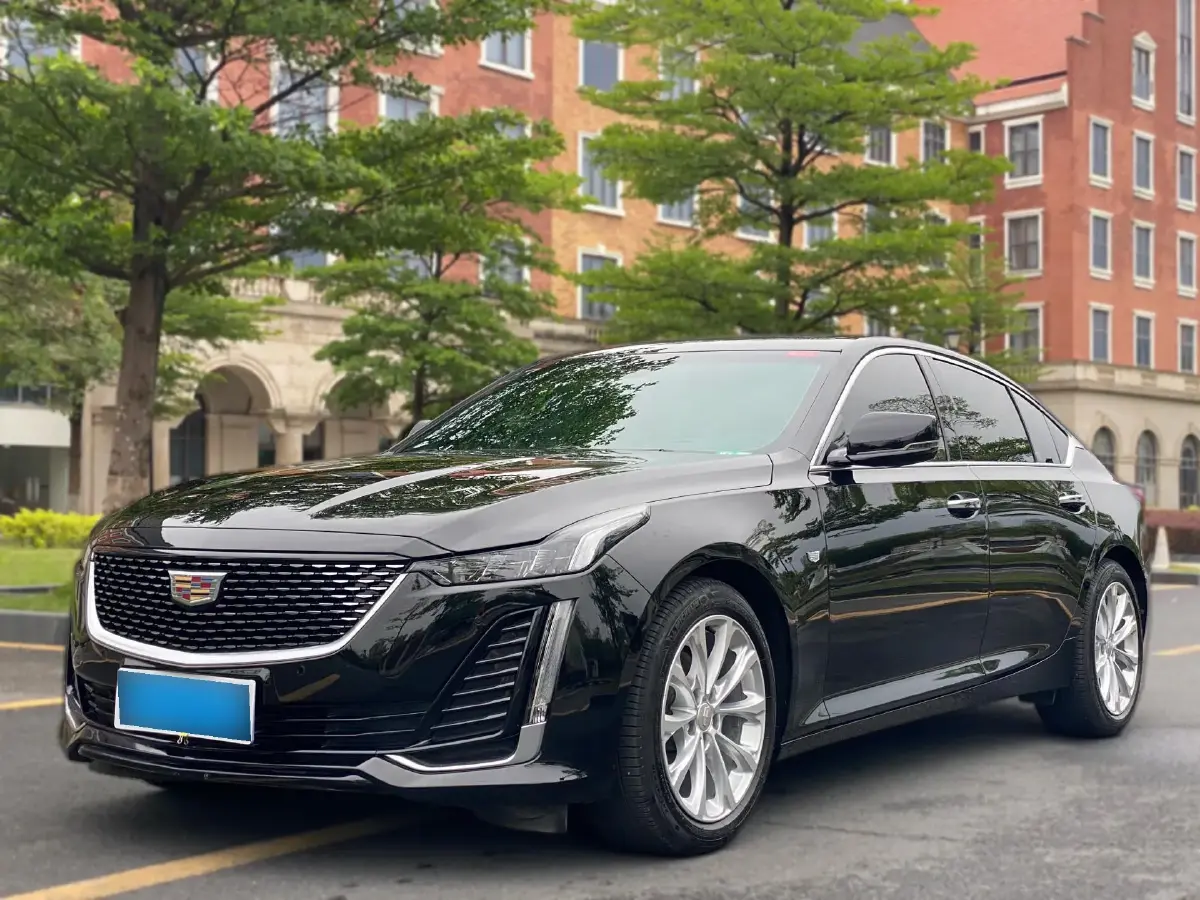 2023 Cadillac CT5 2.0T 237HP L4 10AT