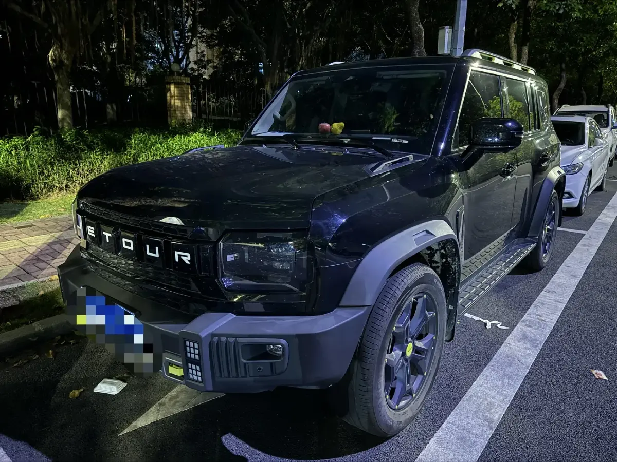 2023 Jetour Traveller 2.0T 254HP L4 7DCT