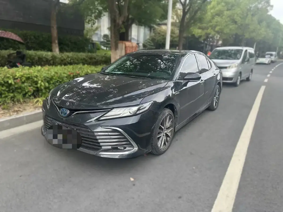 2021 Toyota Camry 2.5L 178HP L4 E-CVT Hybrid