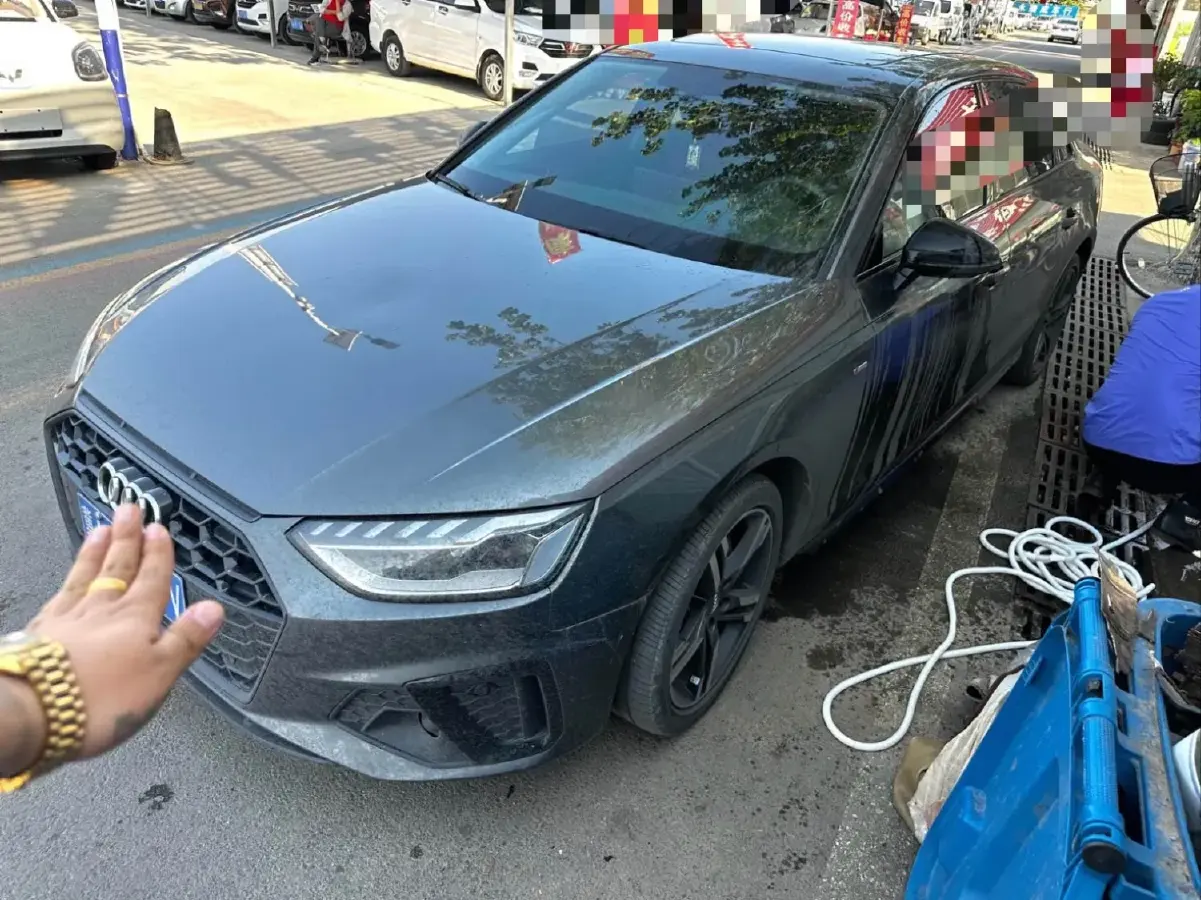 2022 Audi A4L 2.0T 190HP L4 7DCT