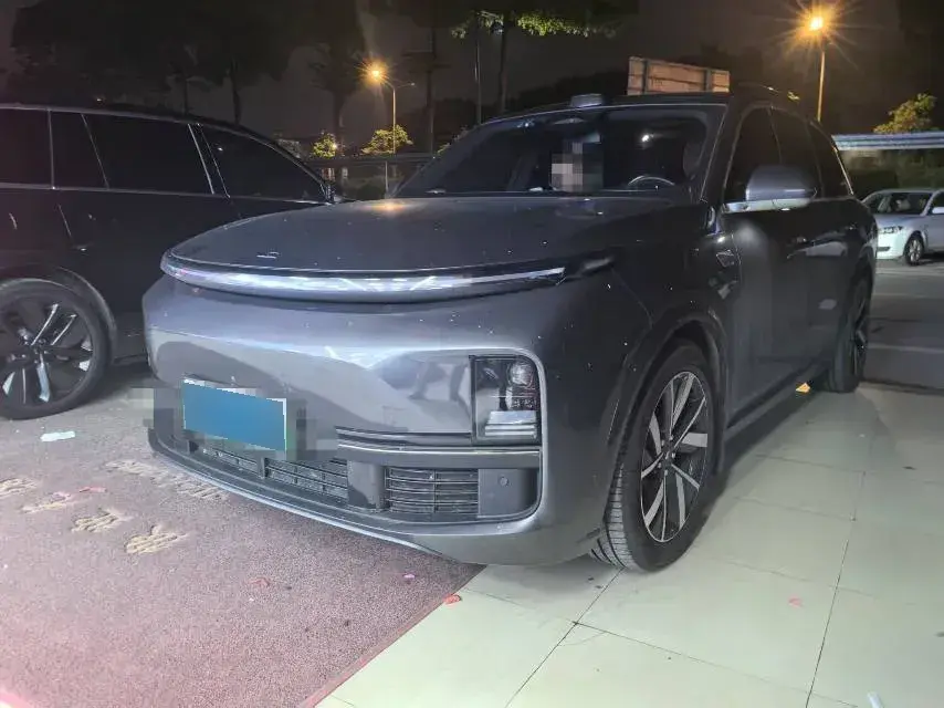 2023 Li L8 Range Extended 154HP REEV 40.9KWH