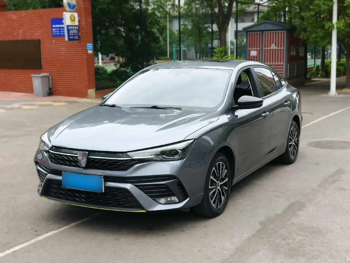 2021 Roewe i5 1.5L 120HP L4 CVT