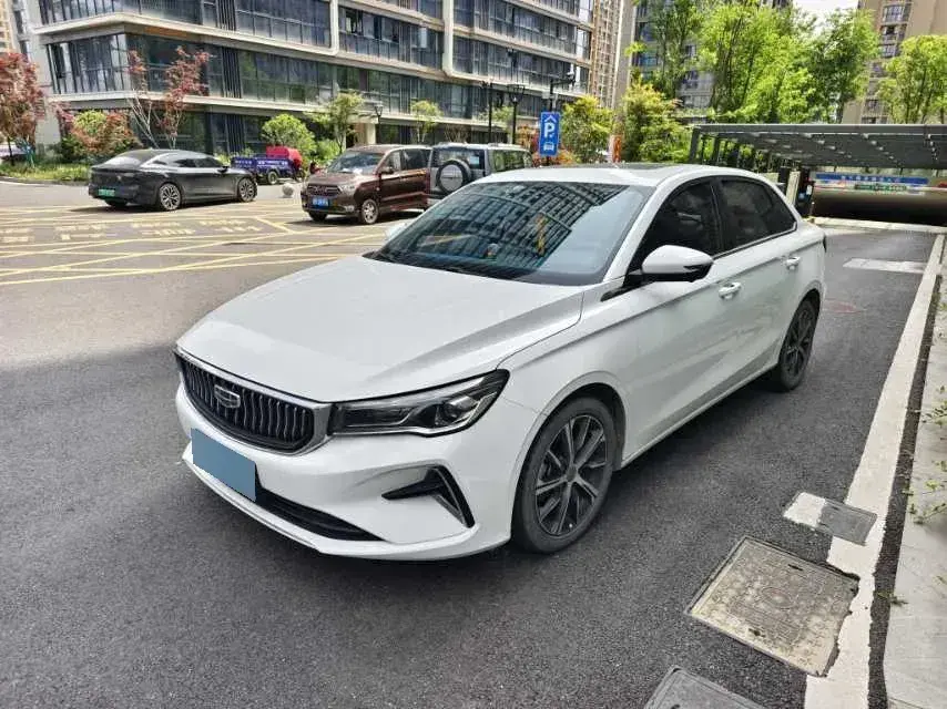 2022 Geely Emgrand L 1.4T 141HP L4 CVT