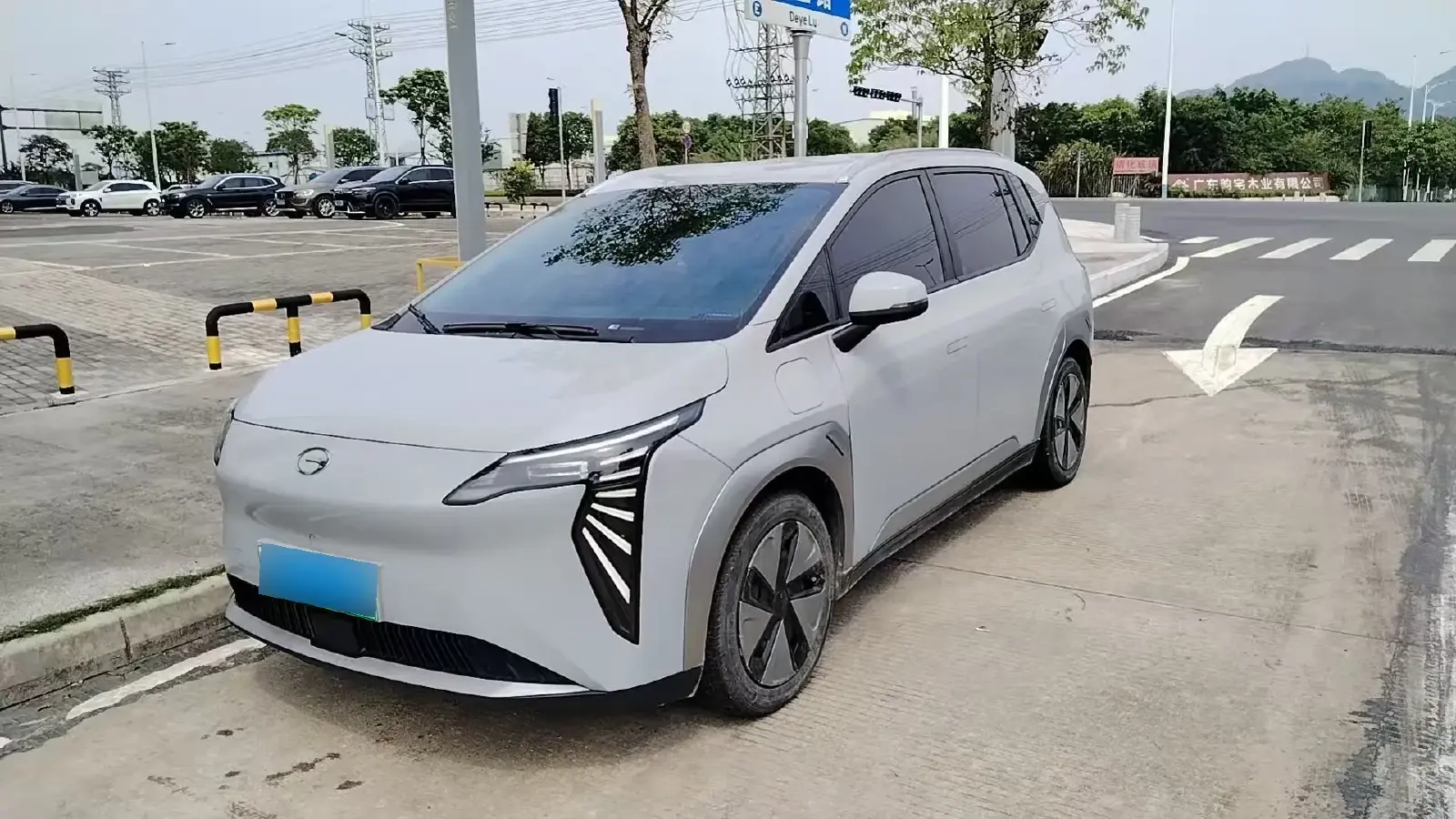 2023 Aion Y BEV 68.2KWH