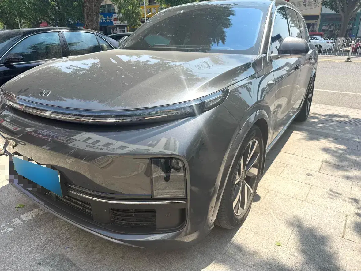 2023 Li L8 Range Extended 154HP REEV 40.9KWH