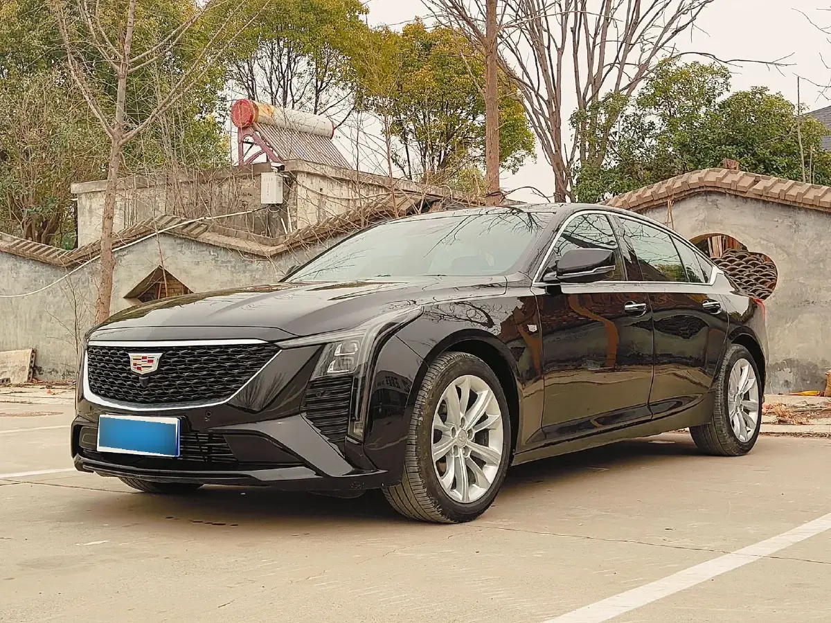 2024 Cadillac CT5 2.0T 237HP L4 10AT