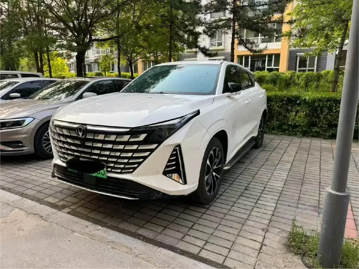2024 ChangAn UNI-Z 1.5L 98HP L4 E-CVT PHEV 18.4KWH