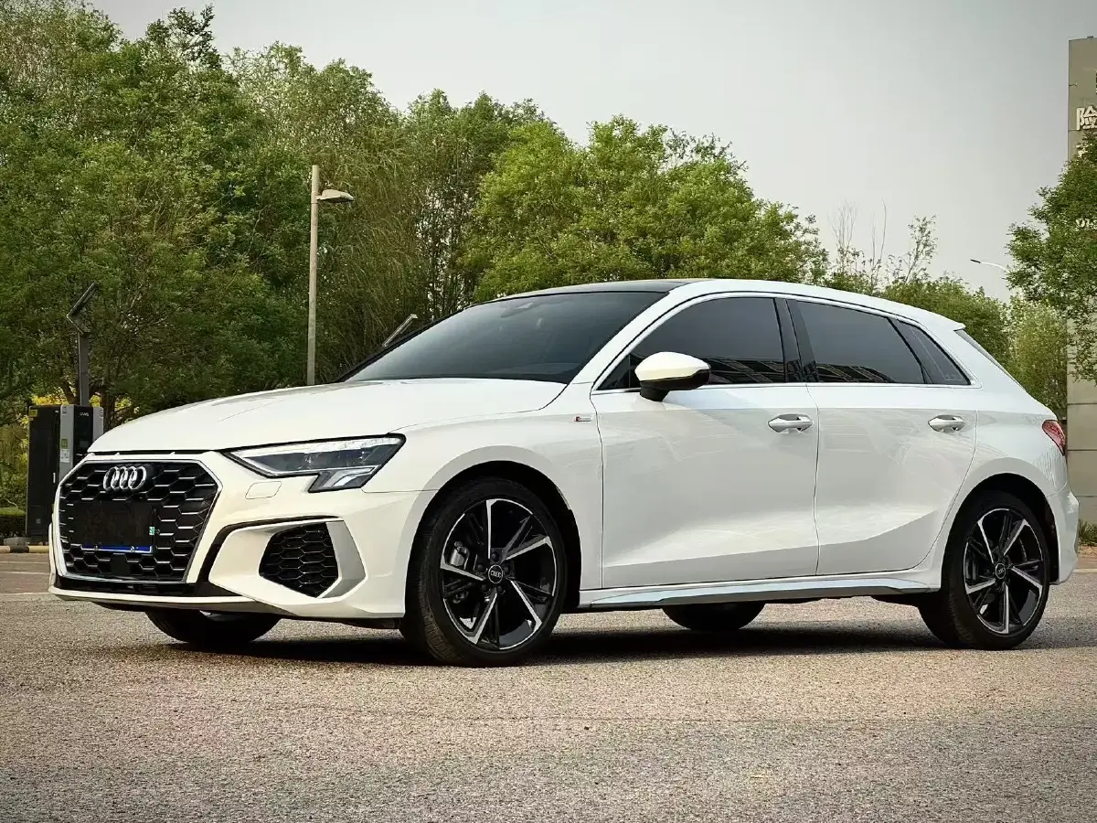 2022 Audi A3 1.4T 150HP L4 7DCT