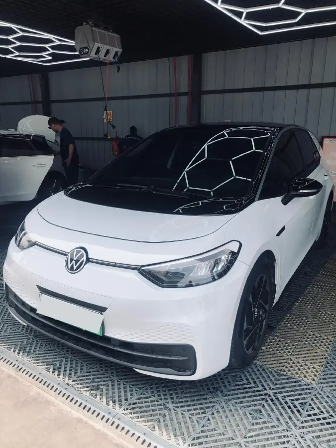 2023 Volkswagen ID.3 BEV 52.8KWH