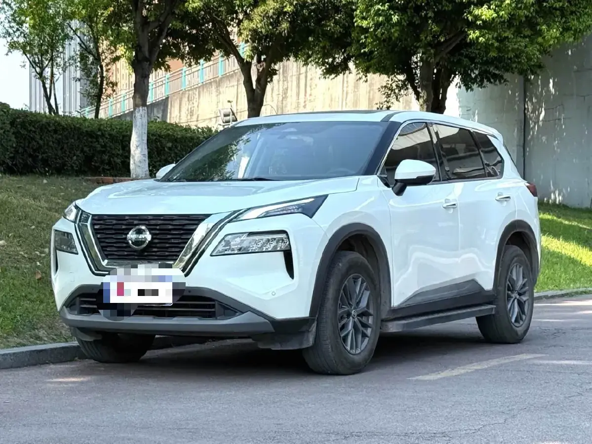 2022 Nissan X-Trail 2.0L 151HP L4 CVT