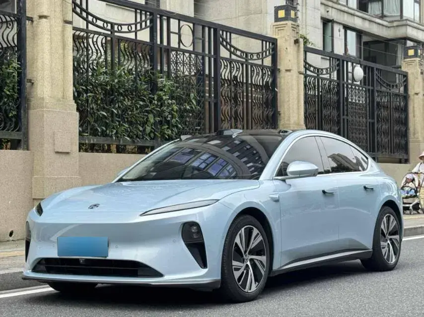 2023 NIO ET5T BEV 75KWH