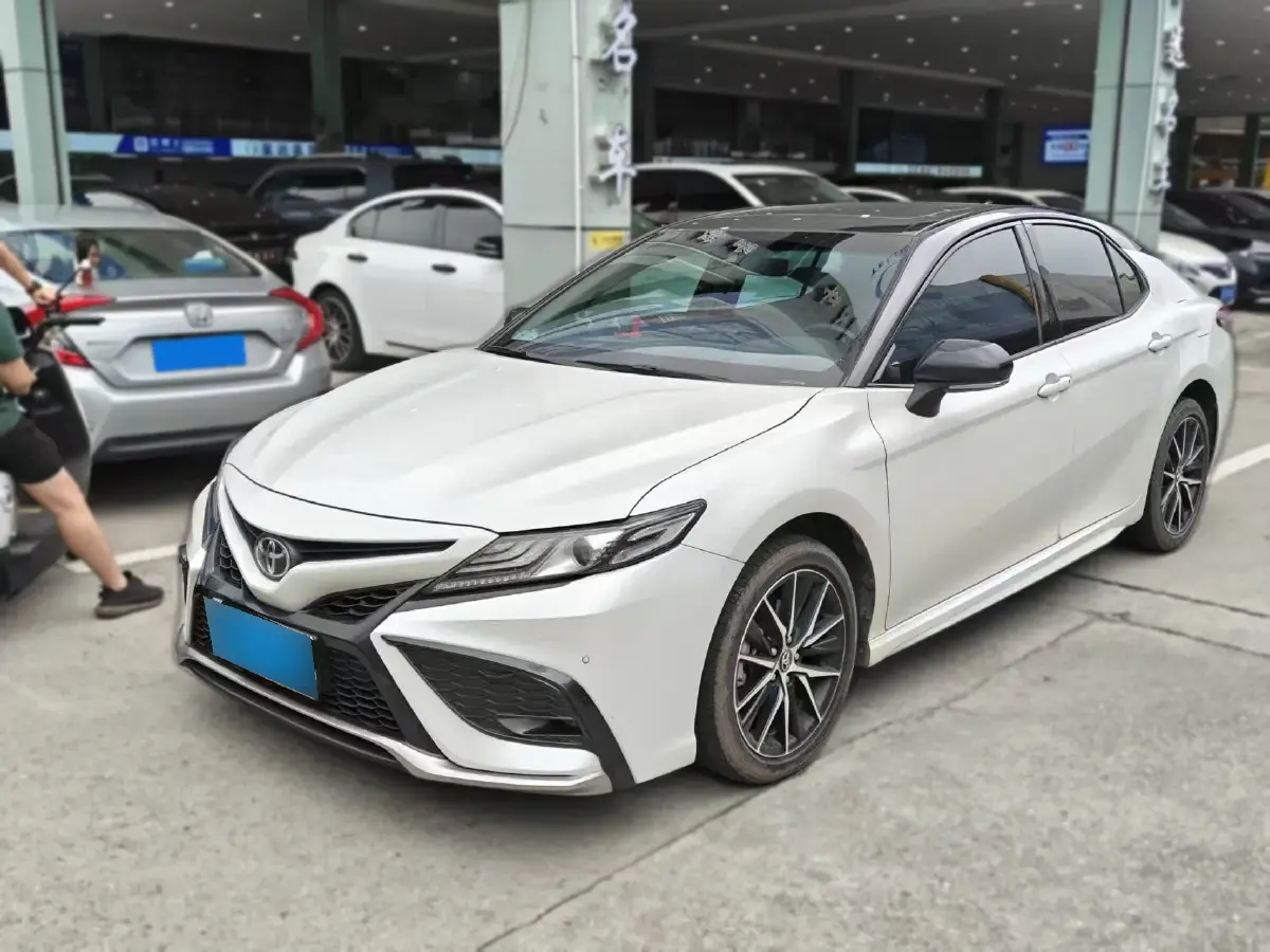2023 Toyota Camry 2.5L 207HP L4 8AT