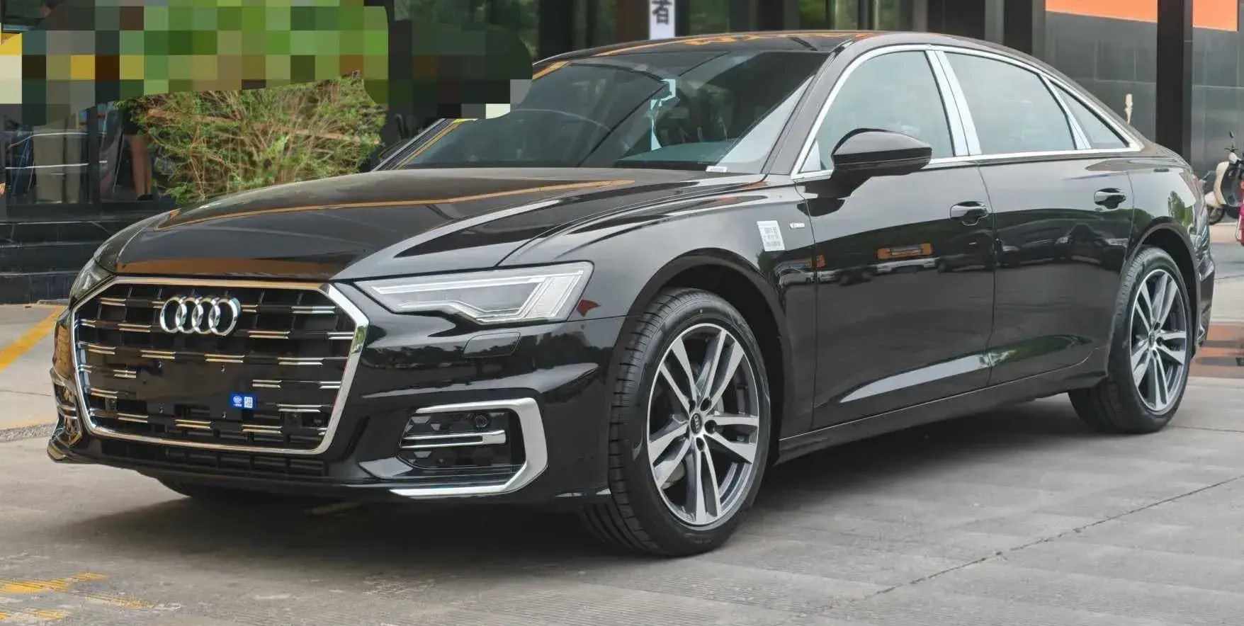 2025 Audi A6L 2.0T 190HP L4 7DCT