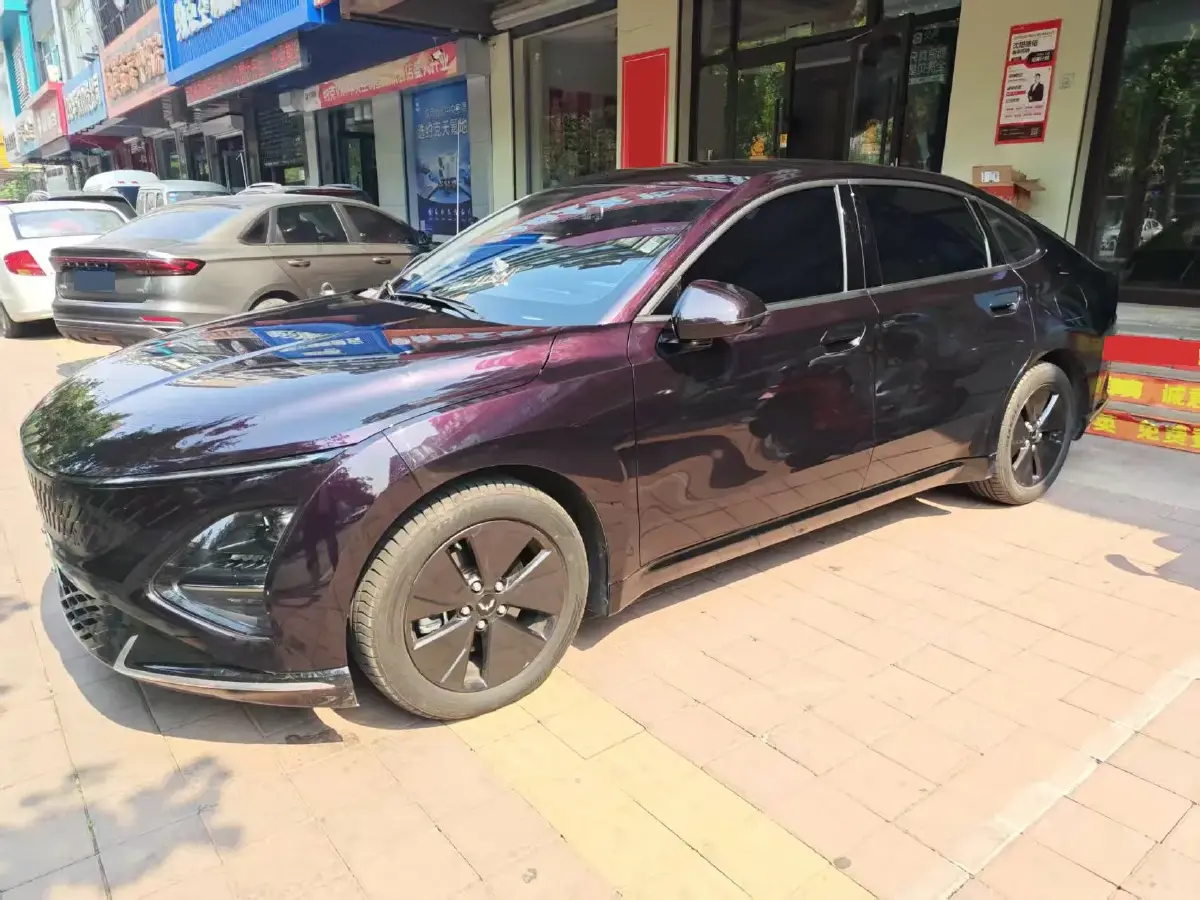 2023 WuLing XingGuang 1.5L 106HP L4 E-CVT PHEV 9.5KWH