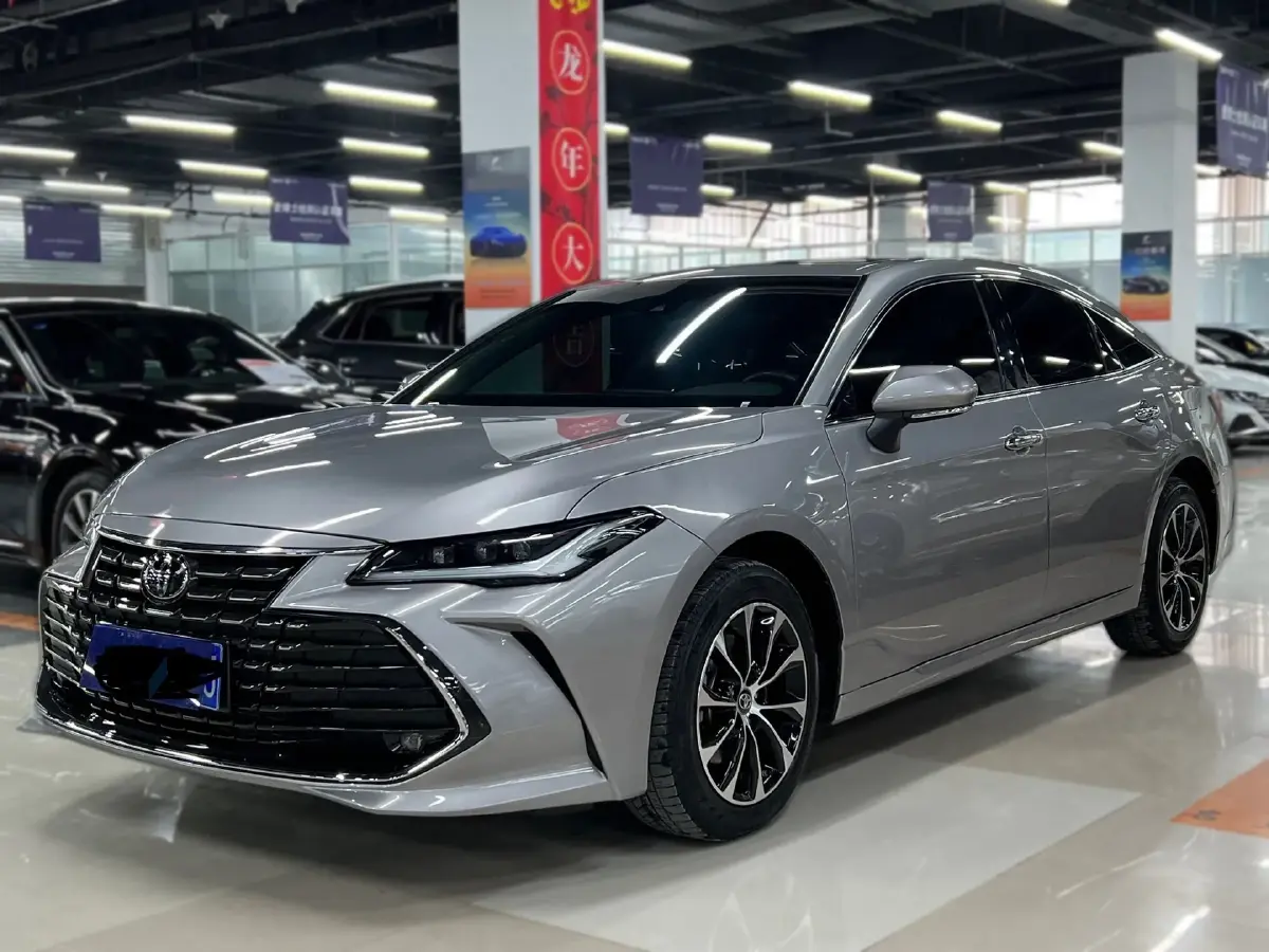 2024 Toyota Avalon 2.0L 152HP L4 E-CVT Hybrid