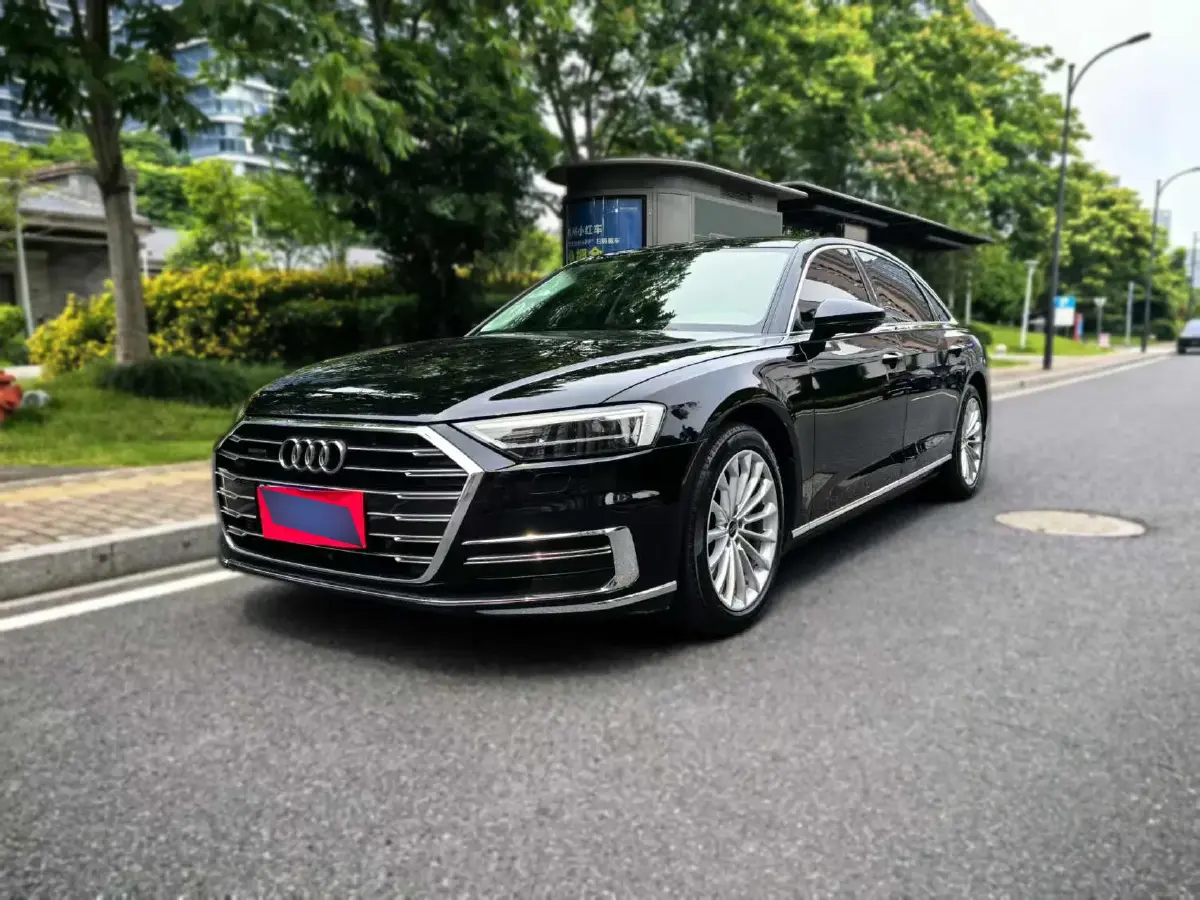 2022 Audi A8 3.0T 286HP V6 8AT