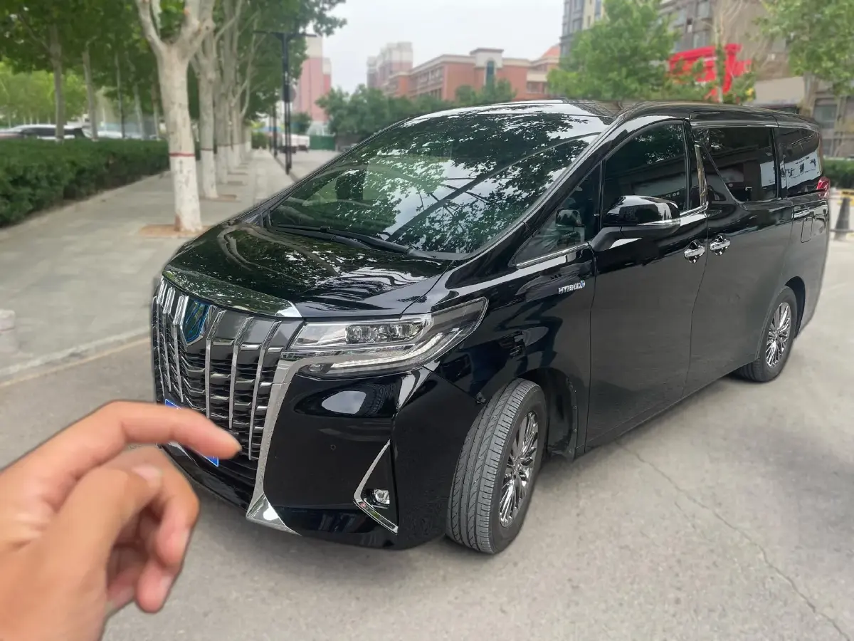 2021 Toyota Alphard 2.5L 117HP L4 E-CVT Hybrid