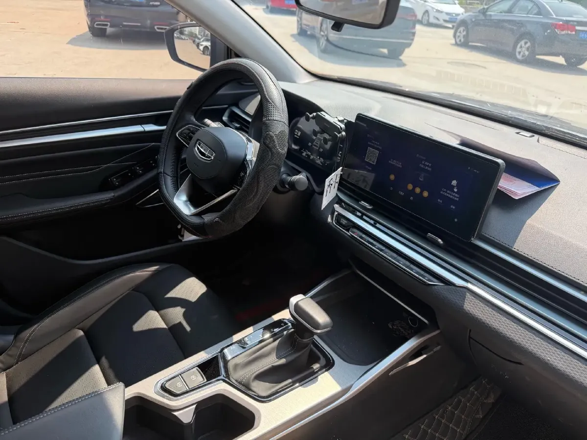 2022 Geely Emgrand L 1.4T 141HP L4 CVT,autocango,china used car exporter,china ev exporter,chinese used car exporter,chinese used ev exporter