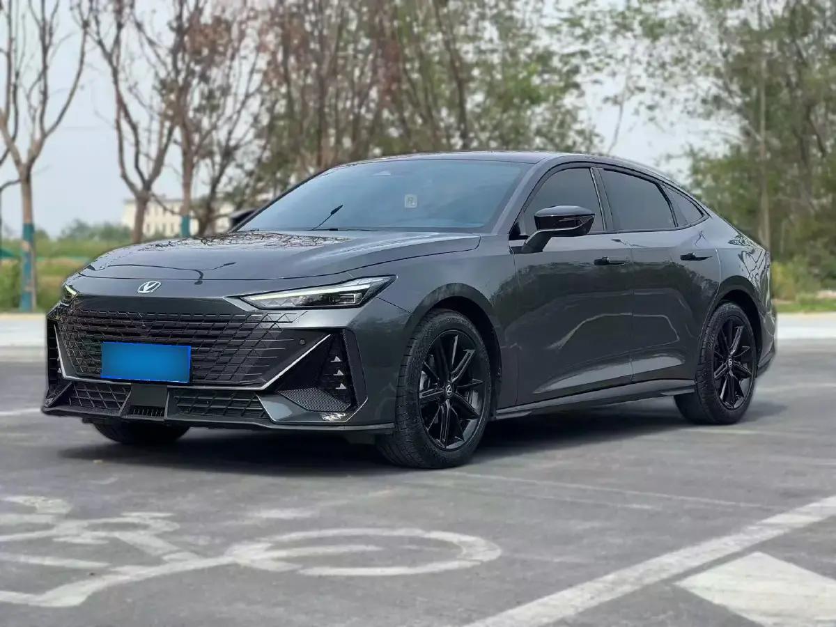 2023 ChangAn UNI-V 1.5T 188HP L4 7DCT
