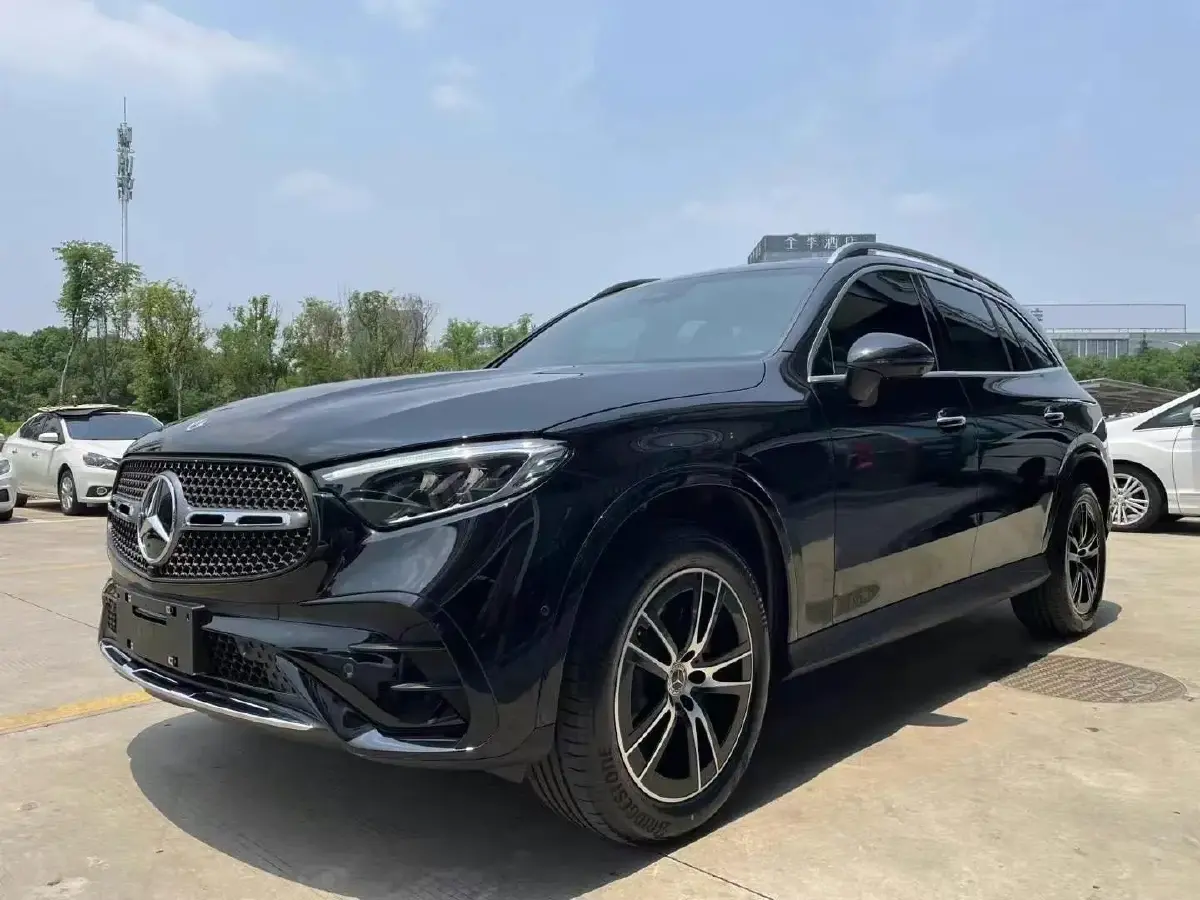 2025 Mercedes-Benz GLC Class 2.0T 204HP L4 9AT