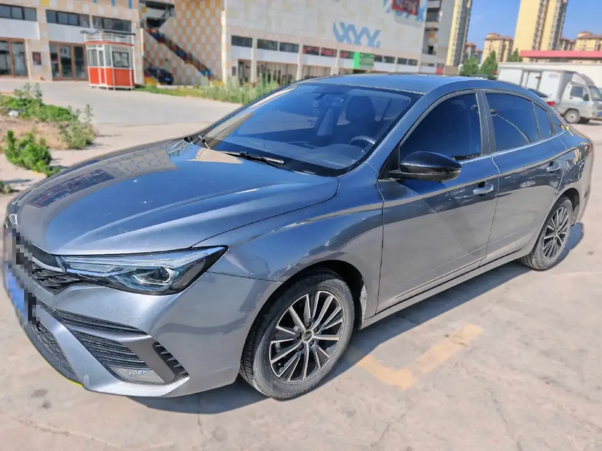 2021 Roewe i5 1.5L 120HP L4 CVT