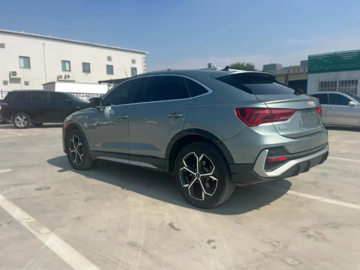 2022 Audi Q3 Sportback 2.0T 220HP L4 7DCT,autocango,china used car exporter,china ev exporter,chinese used car exporter,chinese used ev exporter