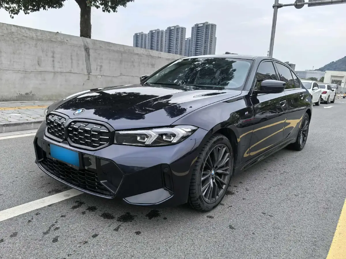 2024 BMW 3 Series 2.0T 184HP L4 8AT