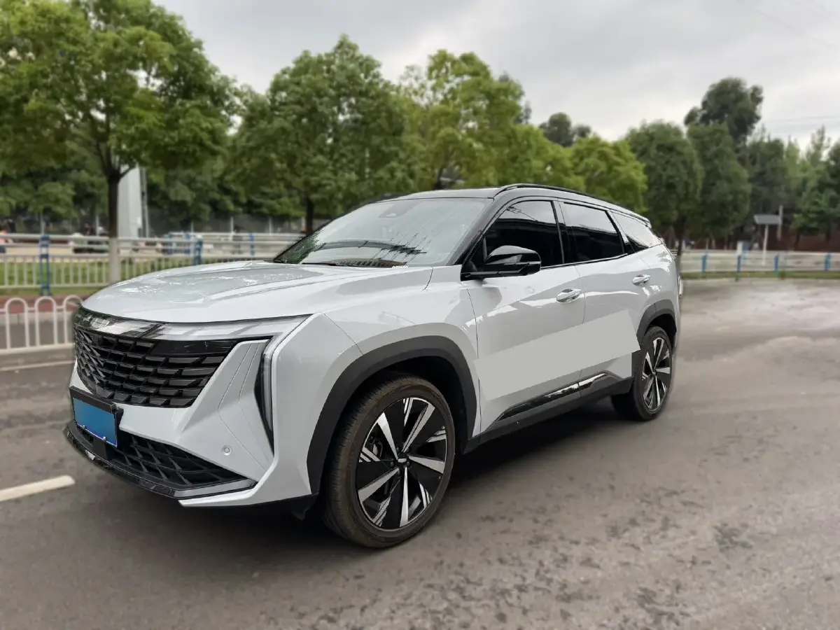 2024 Geely StarRay 1.5T 181HP L4 7DCT