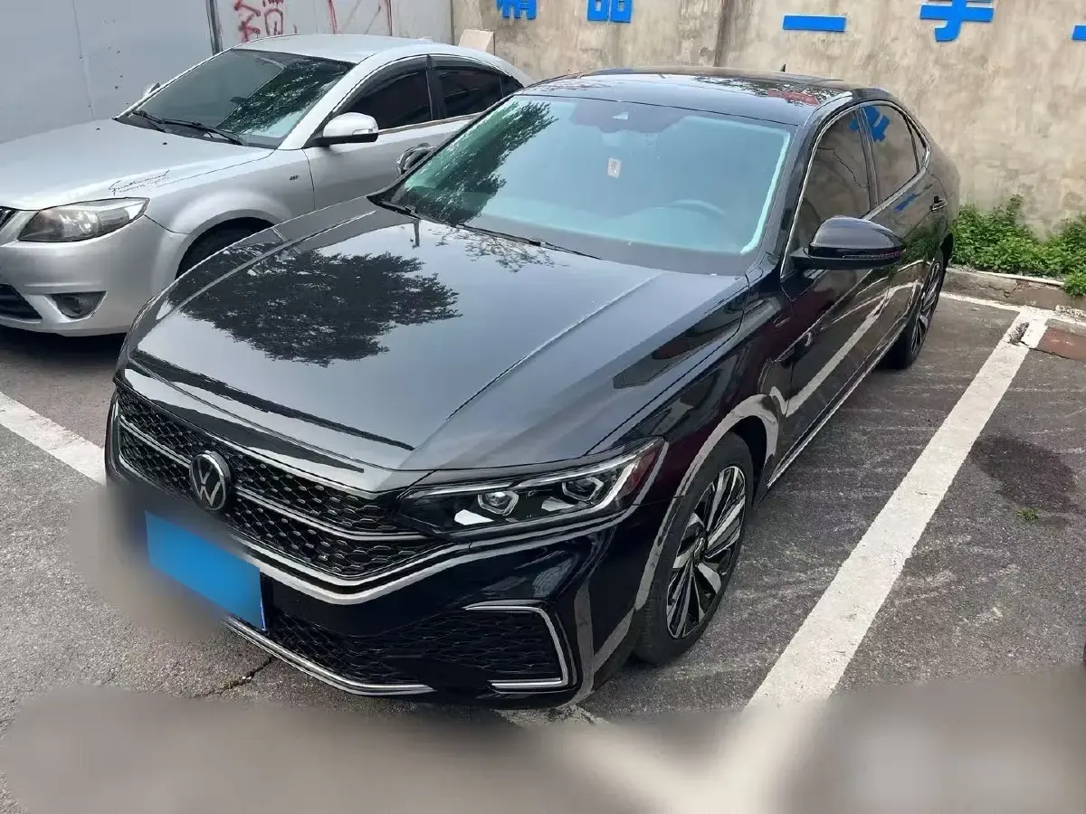 2022 Volkswagen Passat 2.0T 186HP L4 7DCT