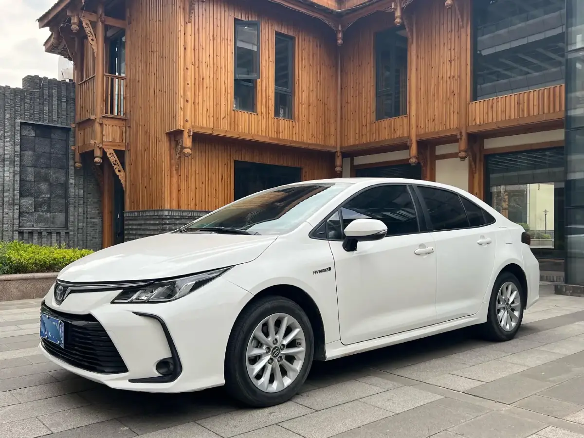 2021 Toyota Corolla 1.8L 98HP L4 E-CVT Hybrid