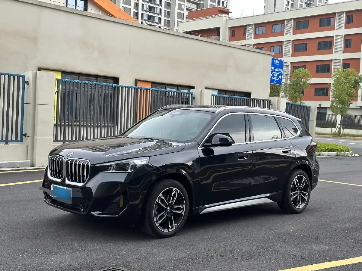2024 BMW X1 2.0T 204HP L4 7DCT