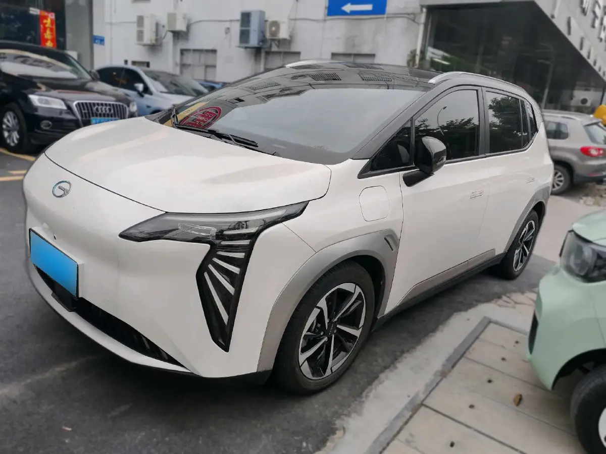 2023 Aion Y BEV 61.7KWH