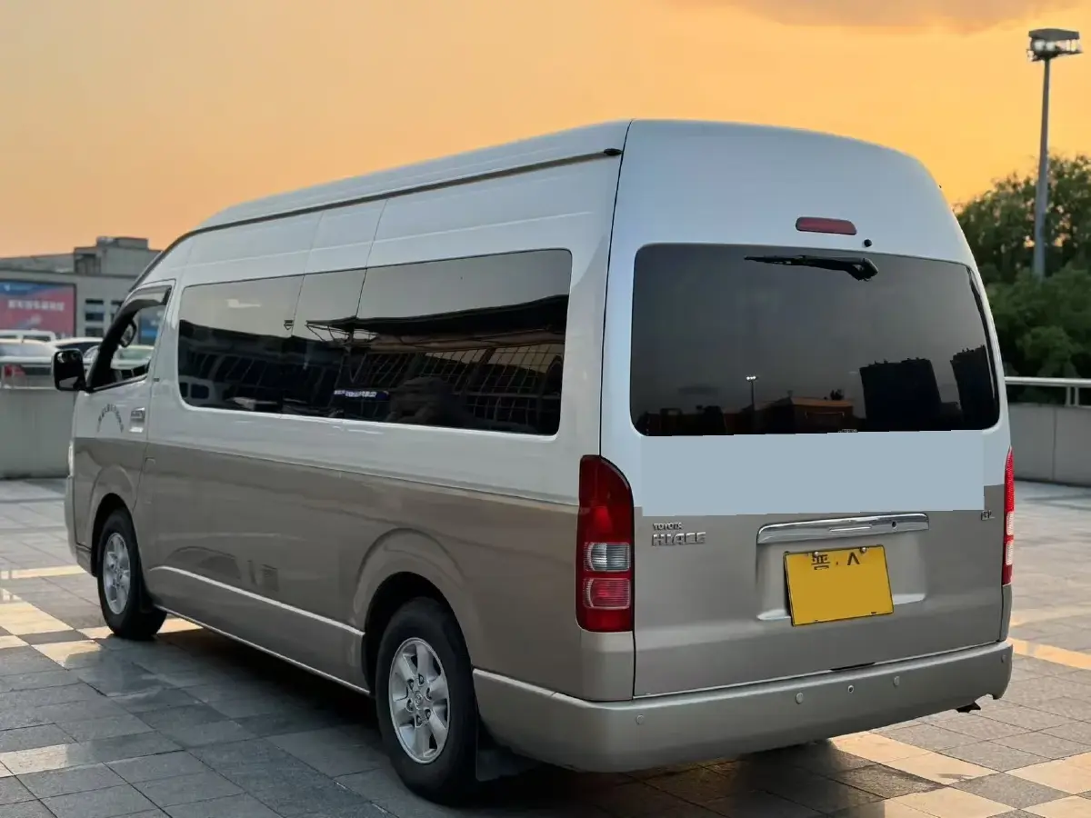 Used 2011 Toyota Hiace for Export from China ACU9110424 AutoCango