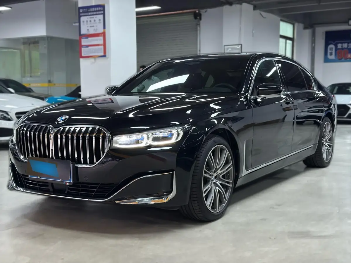 2021 BMW 7 Series 3.0T 340HP L6 8AT