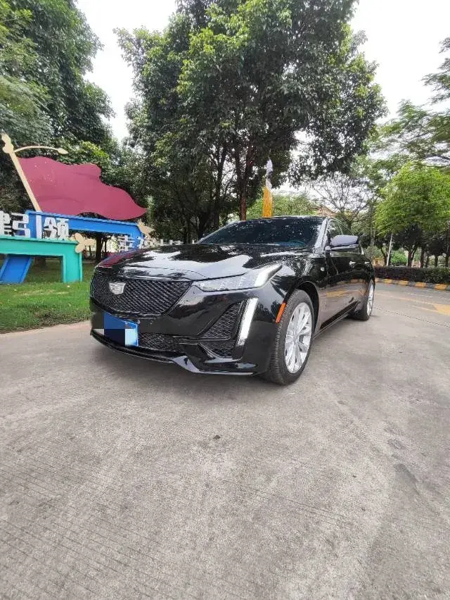 2023 Cadillac CT5 2.0T 237HP L4 10AT