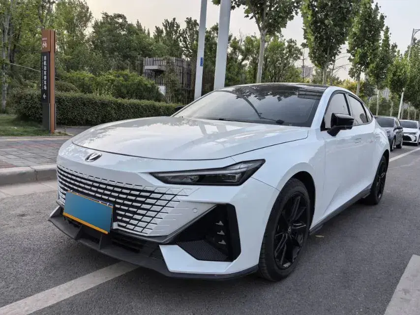 2023 ChangAn UNI-V 1.5T 188HP L4 7DCT