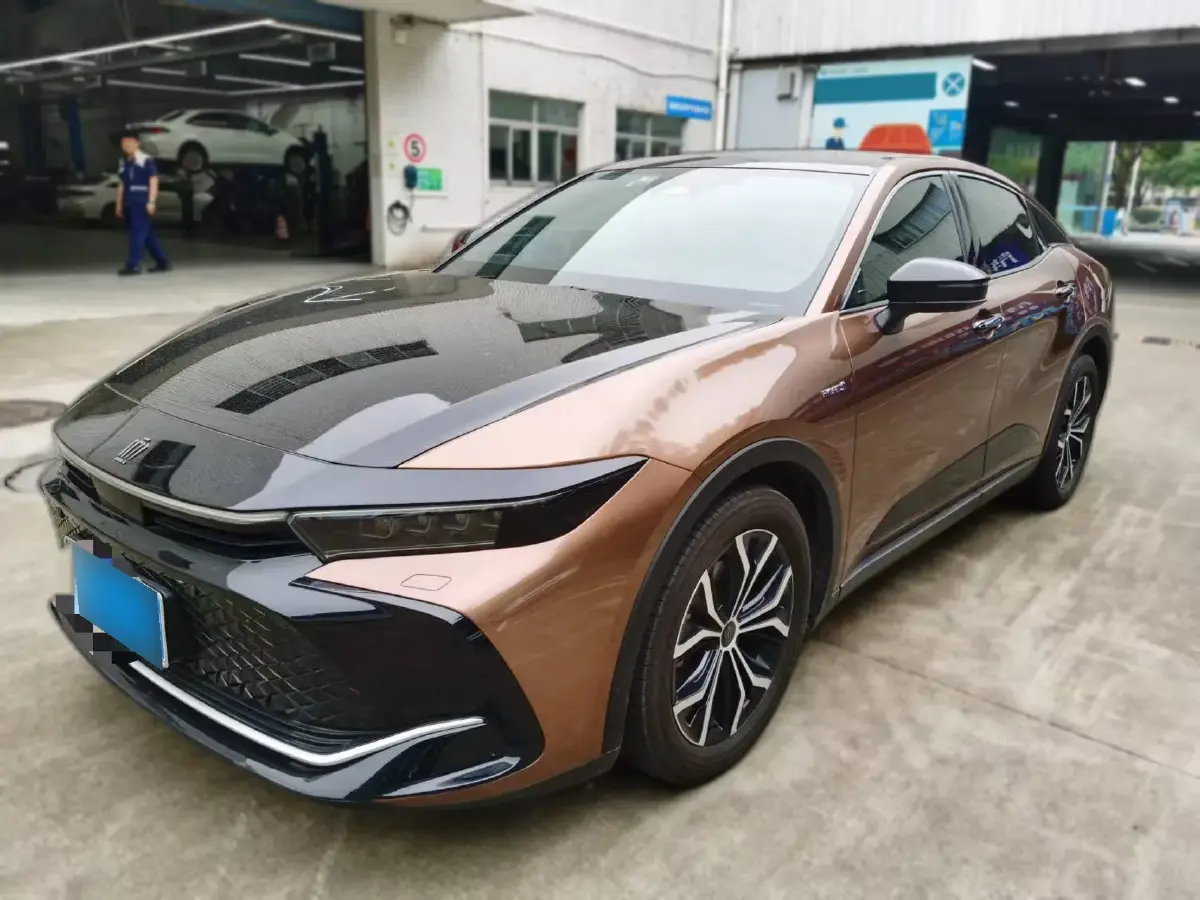 2023 Toyota CrownSportCross 2.5L 185HP L4 E-CVT Hybrid