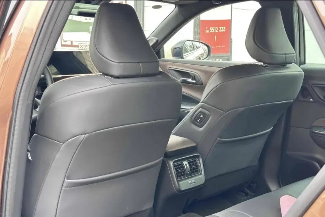 2023 Toyota CrownSportCross 2.5L 185HP L4 E-CVT Hybrid,autocango,china used car exporter,china ev exporter,chinese used car exporter,chinese used ev exporter